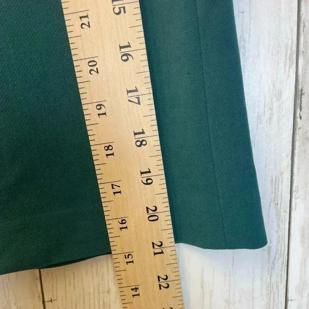 Ann Taylor Loft Green skirt size 2 work/casual/career - Picture 8 of 8